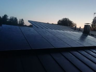 Savon Aurinkoenergia Oy asentaa aurinkopaneelit